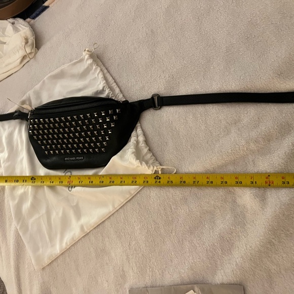 NWT Michael Kors Rhea studded belt bag Fanny pack! HTF black leather w/ graphite - Picture 7 of 12